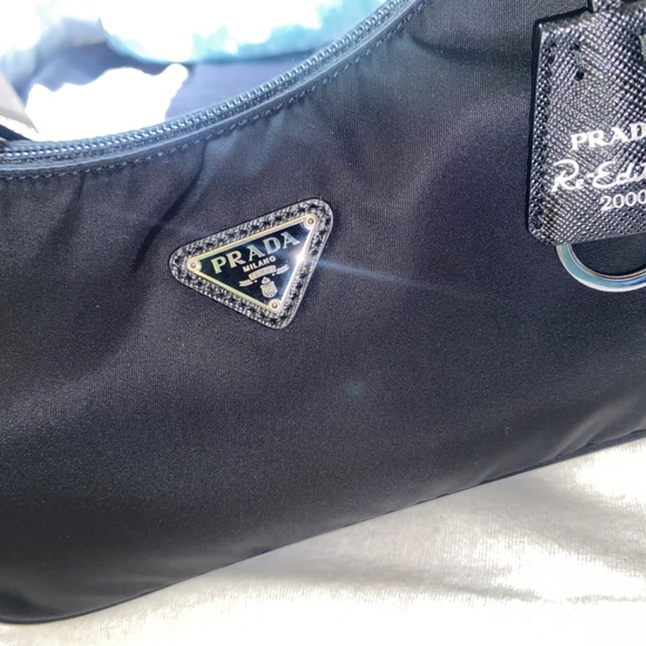 PRADA Re-Nylon Re-Edition 2000 mini-bag - Picture 3 of 9
